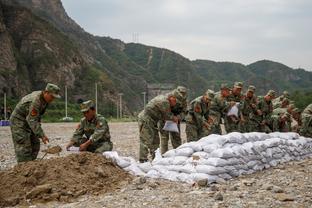 德甲射手榜：凯恩21球高居榜首，吉拉西17球第二，奥蓬达11球第三